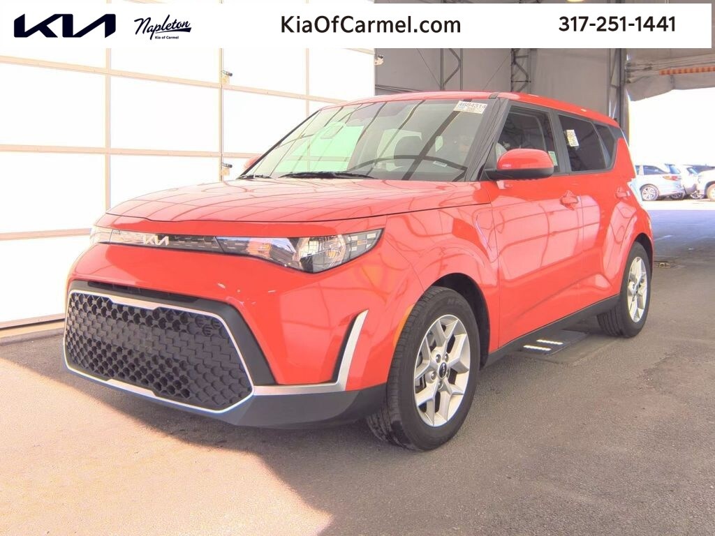 Used 2024 Kia Soul LX Hatchback