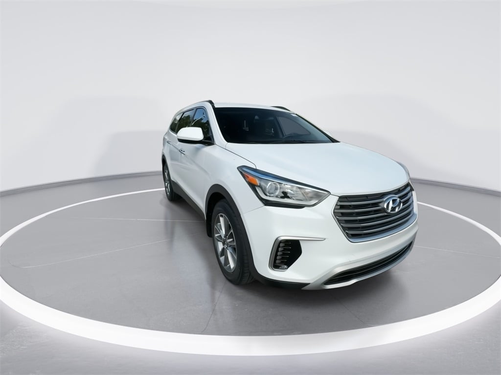 Used 2018 Hyundai Santa Fe SE with VIN KM8SMDHF8JU272198 for sale in Indianapolis, IN