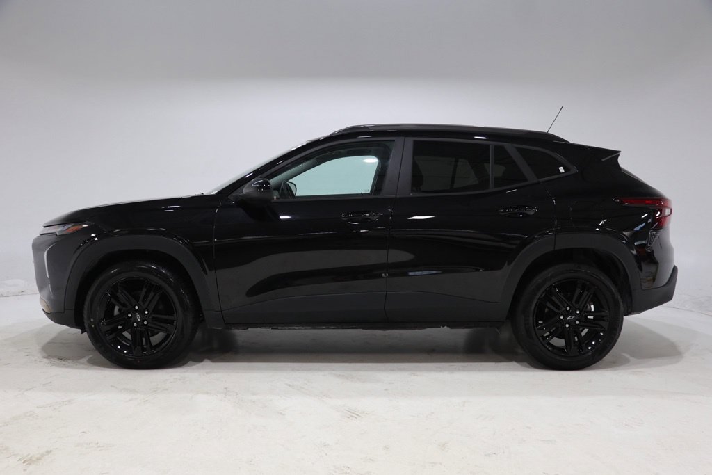 Used 2025 Chevrolet Trax Activ SUV