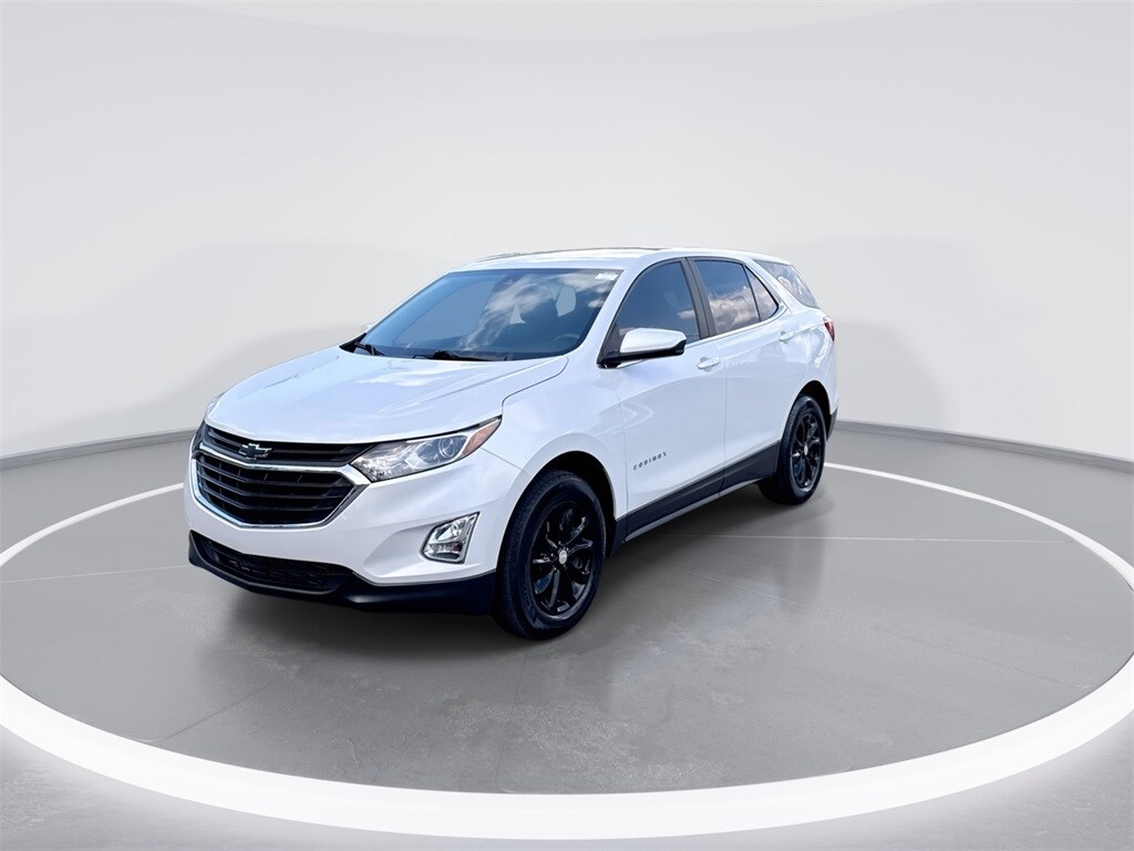 2021 Chevrolet Equinox LT photo 3