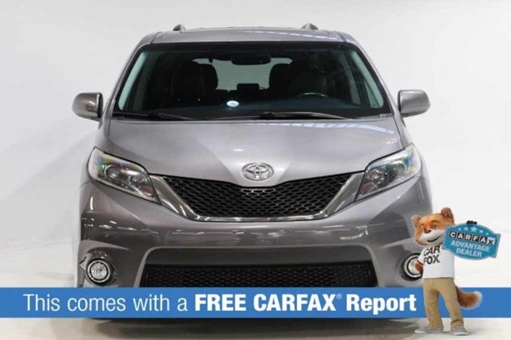 Used 2017 Toyota Sienna SE Premium Minivan/Van