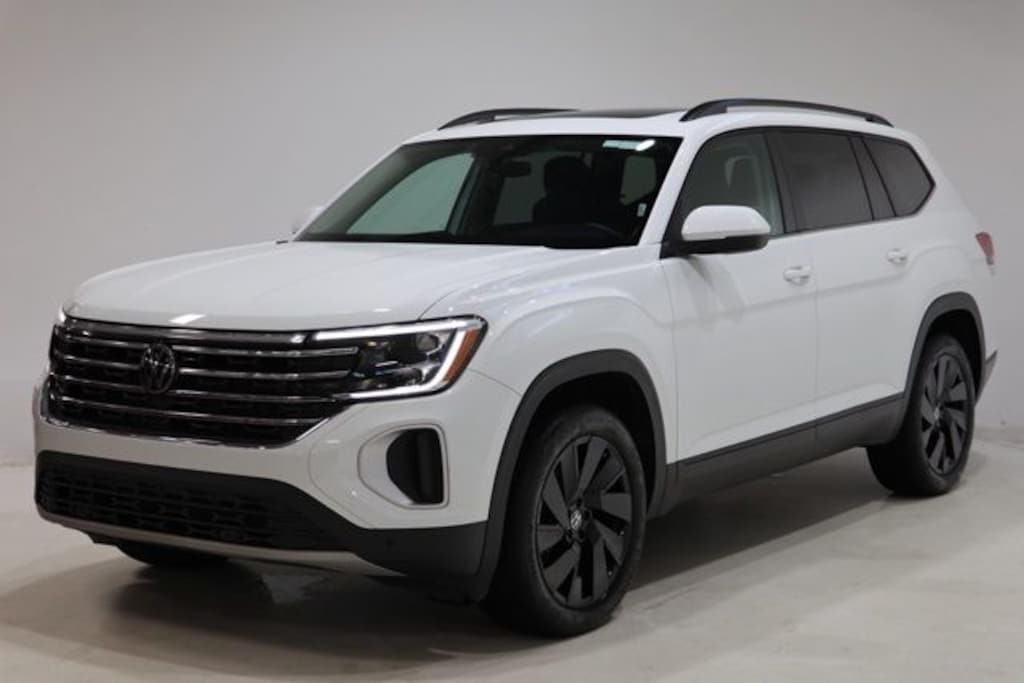 Used 2025 Volkswagen Atlas 2.0T SE w/Technology SUV