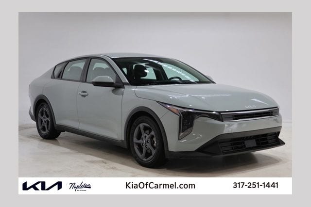 2025 Kia K4 LXS AT's photo