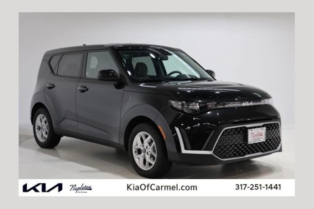 Used 2025 Kia Soul LX Hatchback
