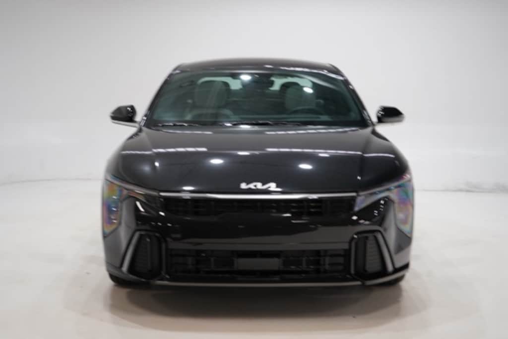 New 2025 Kia K4 GT-Line Sedan