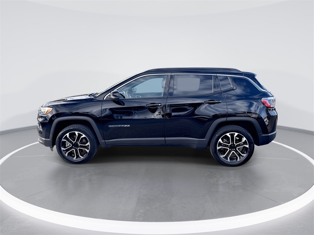 2023 Jeep Compass Limited photo 4