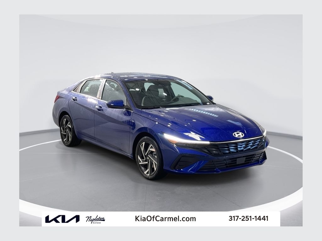 Used 2025 Hyundai Elantra SEL Convenience Sedan