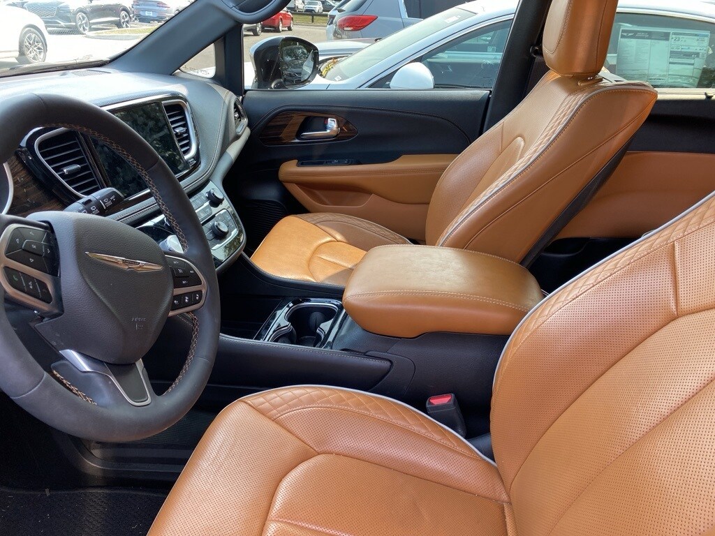 2022 Chrysler Pacifica Pinnacle photo 4
