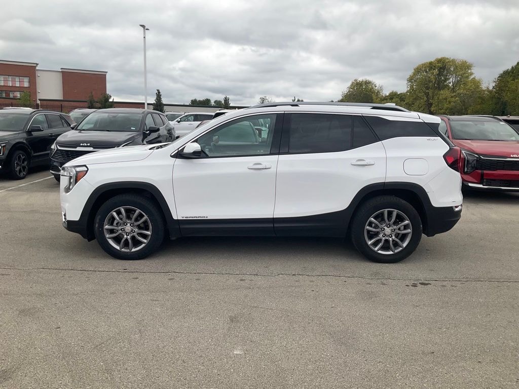 Used 2024 GMC Terrain SLT SUV