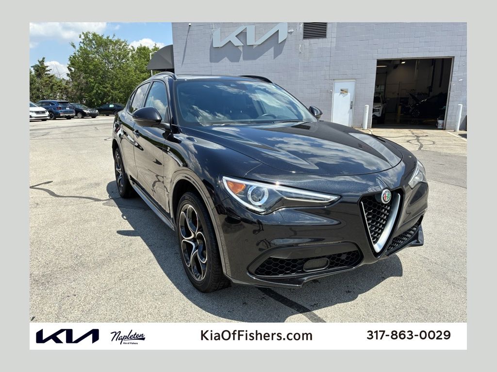 2023 Alfa Romeo Stelvio Ti AWD's photo