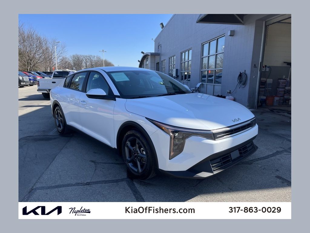2025 Kia K4 LXS