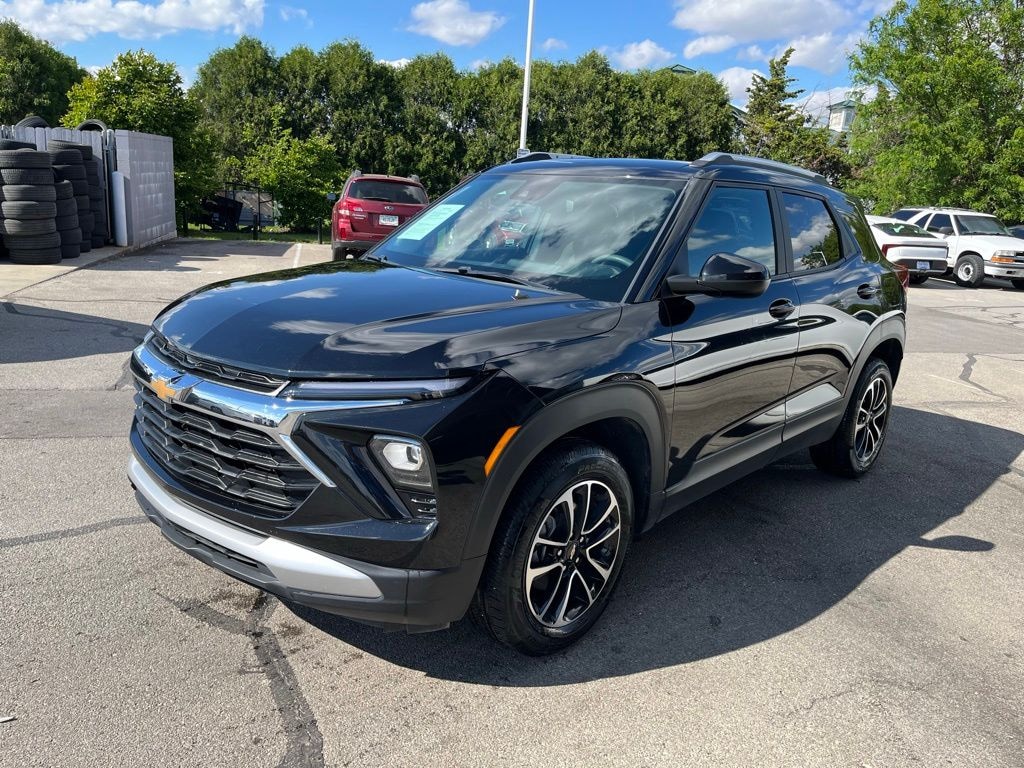 Used 2025 Chevrolet Trailblazer LT SUV