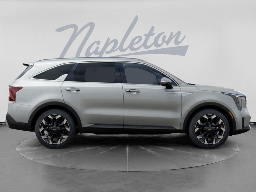 2026 Kia Sorento EX - Photo 8