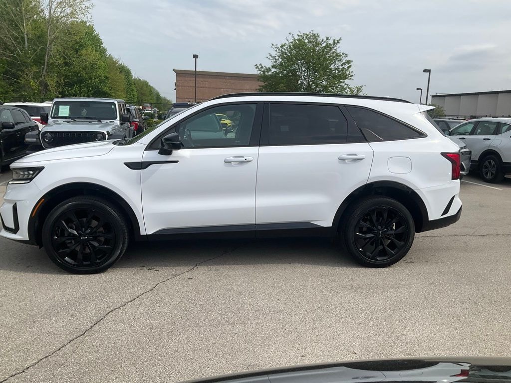 Used 2023 Kia Sorento SX SUV