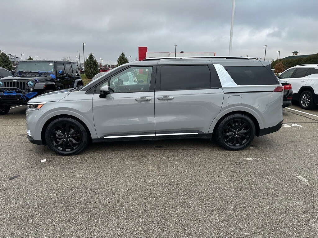 2022 Kia Carnival SX Prestige photo 4