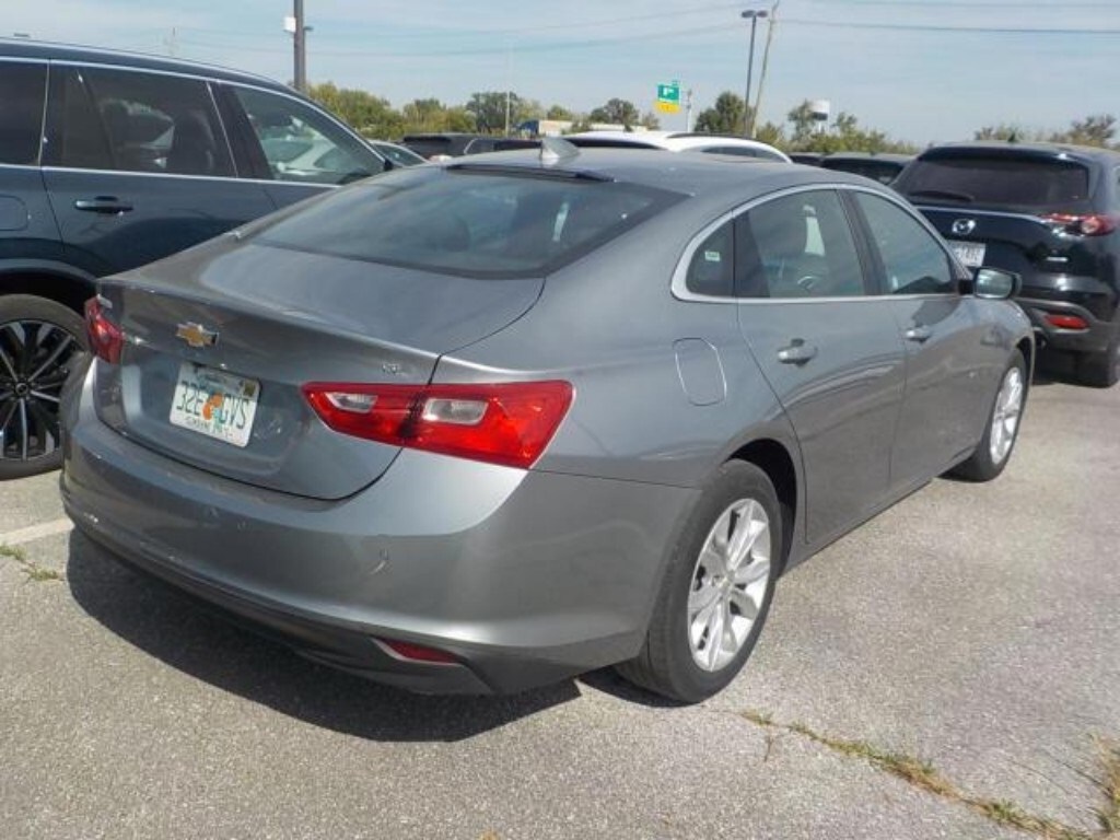 2024 Chevrolet Malibu 1LT photo 4