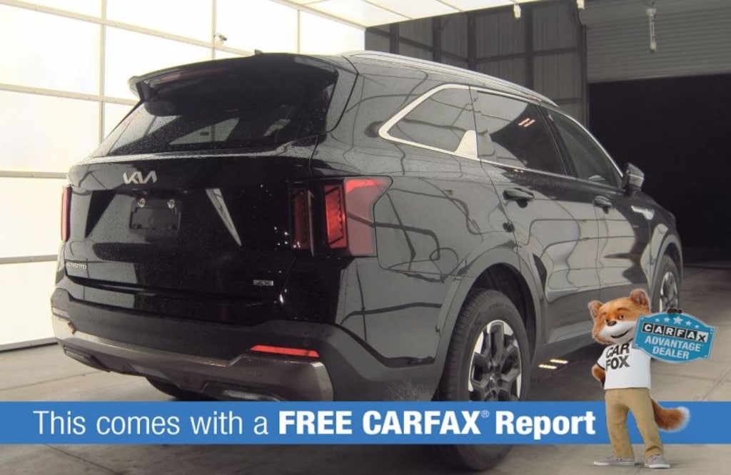 Used 2024 Kia Sorento S SUV