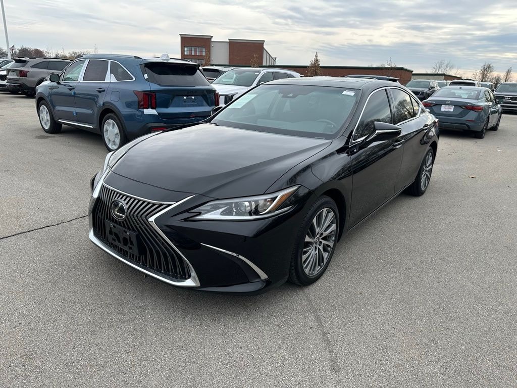 Used 2021 Lexus ES 250 Sedan