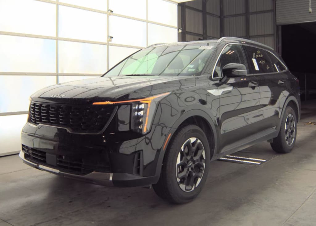 Used 2024 Kia Sorento S SUV