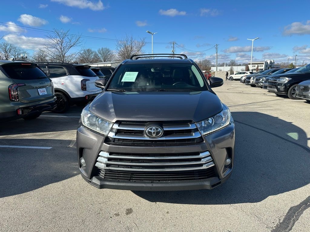 Used 2017 Toyota Highlander Limited SUV