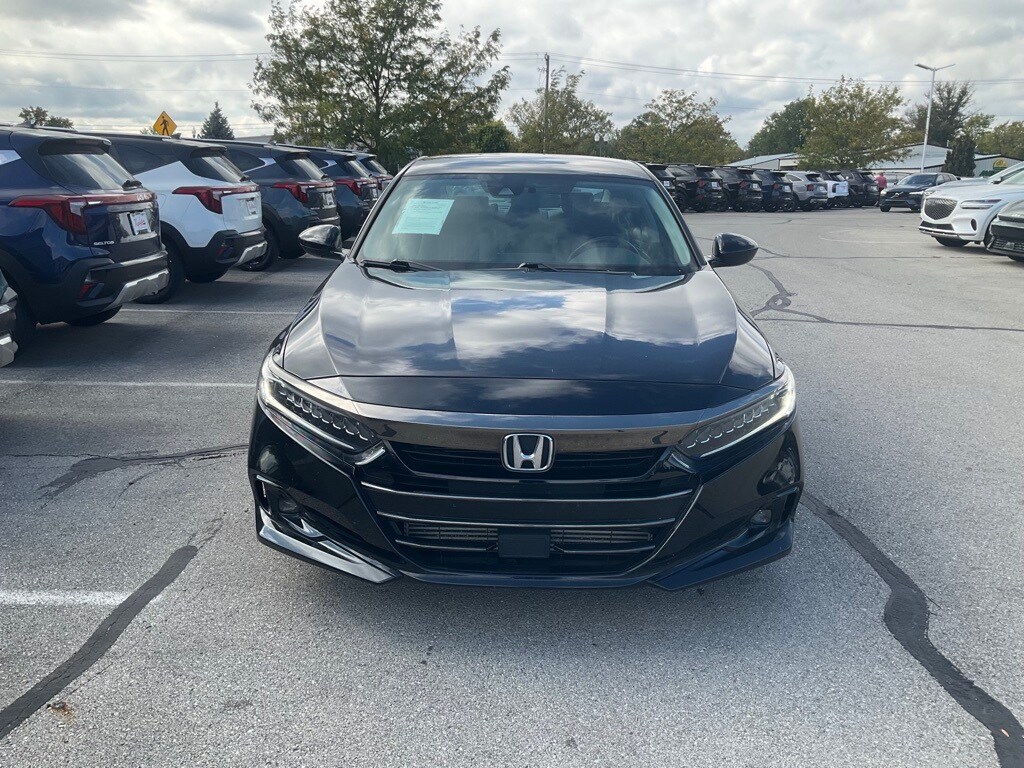 2022 Honda Accord Sport SE photo 2
