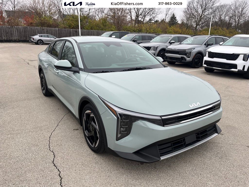 2025 Kia K4 EX's photo