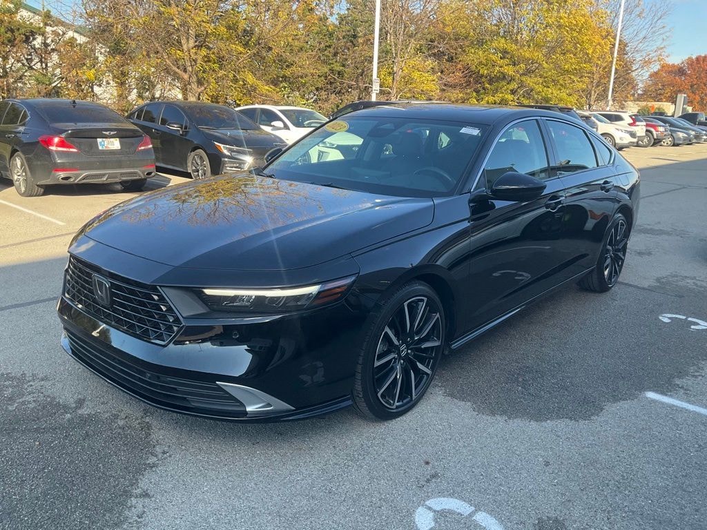 Used 2023 Honda Accord Hybrid Touring Sedan