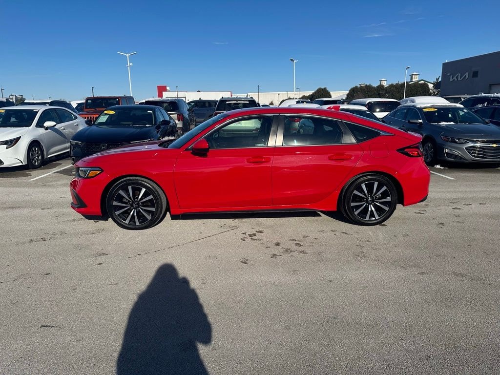 Used 2022 Honda Civic EX-L Hatchback