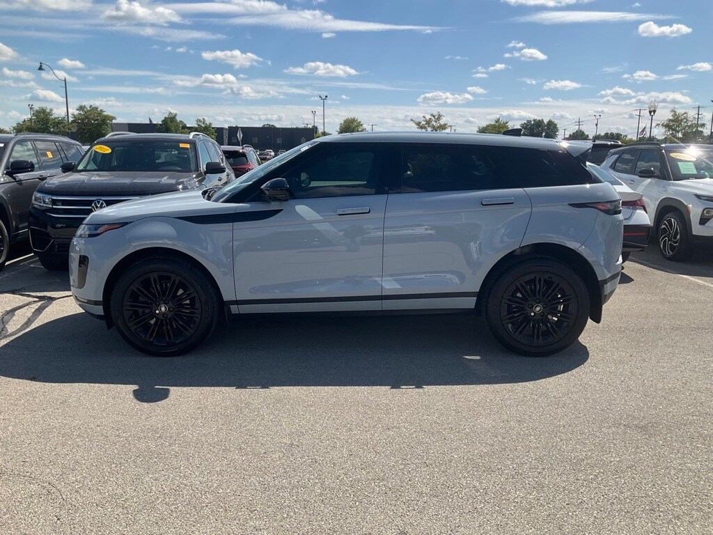 2024 Land Rover Range Rover Evoque S photo 4