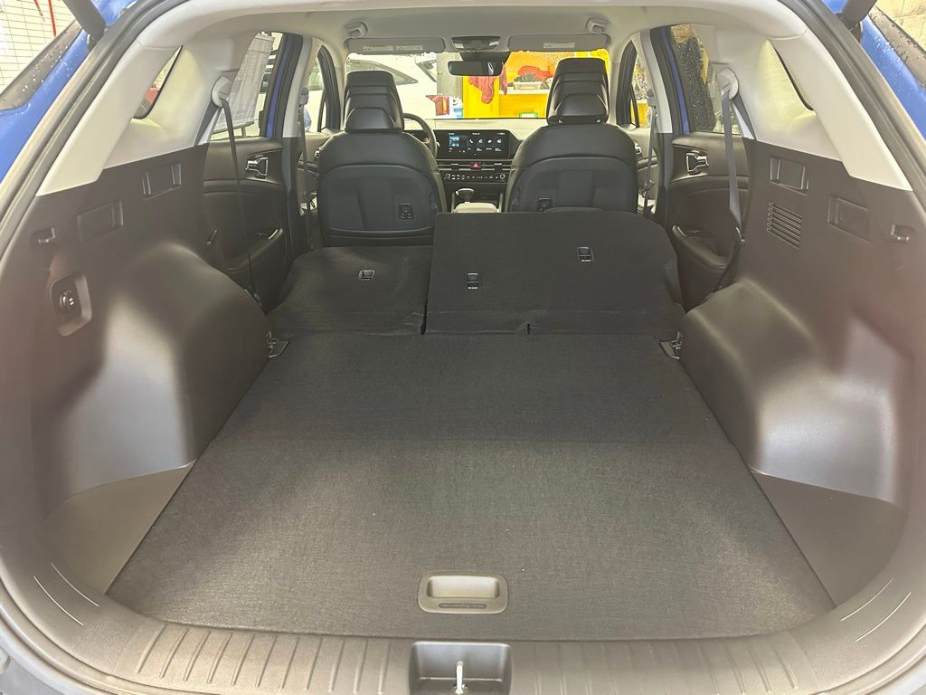 2026 Kia Sportage EX - Photo 33