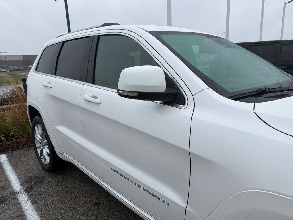 2016 Jeep Grand Cherokee Summit photo 2