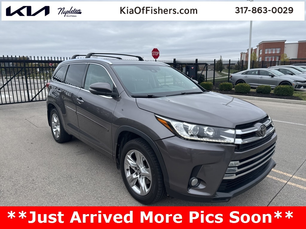 2017 Toyota Highlander Limited