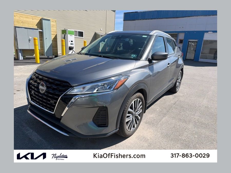 2022 Nissan Kicks SV