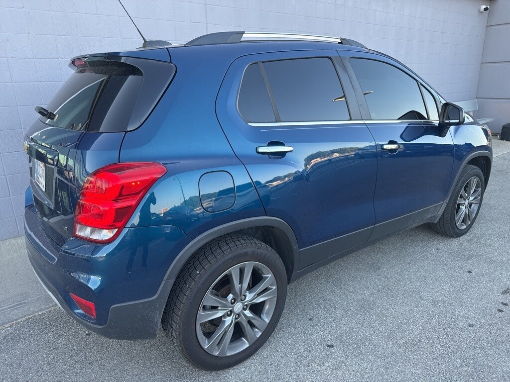 2020 Chevrolet Trax LT photo 3