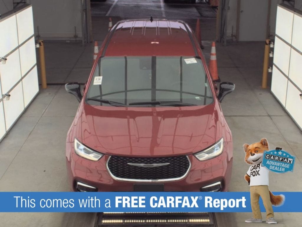 Used 2025 Chrysler Pacifica Select Minivan/Van