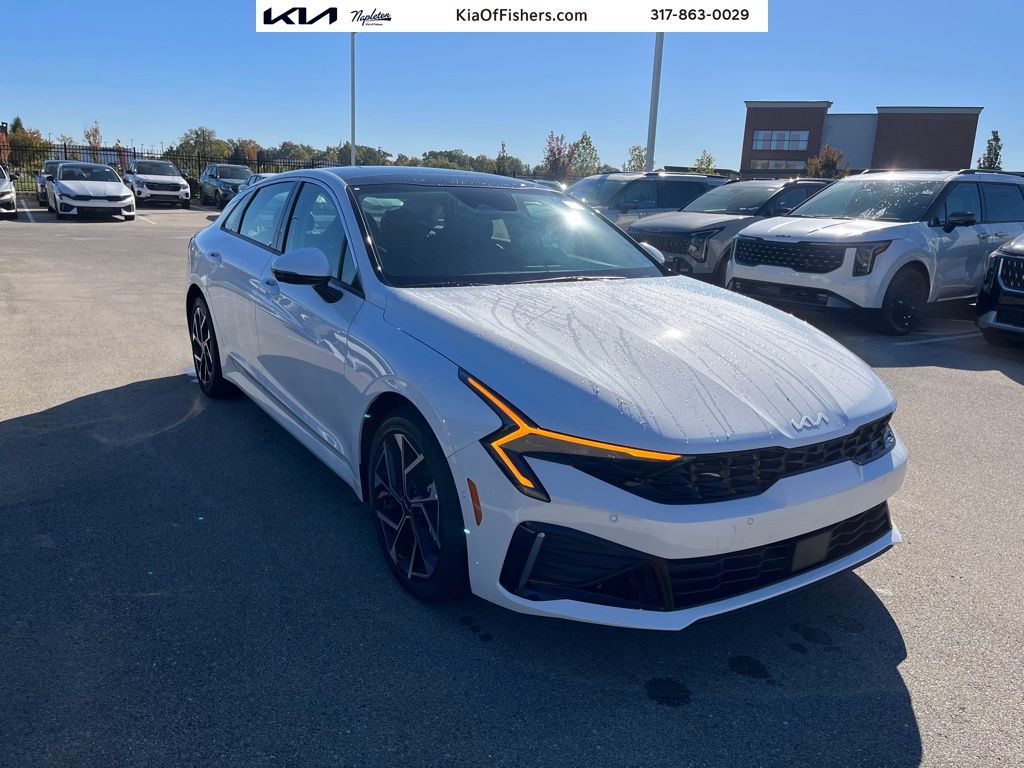 2026 Kia K5 EX's photo