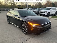 2025 Kia K4 GT-Line Sedan