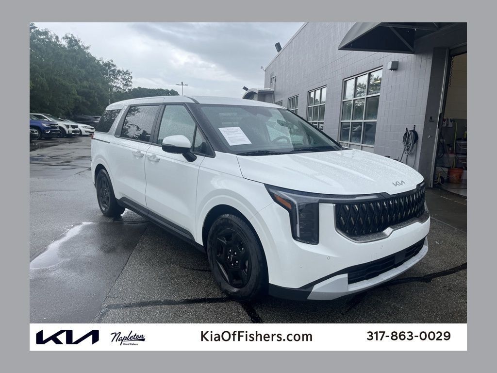 2025 Kia Sedona LXS's photo