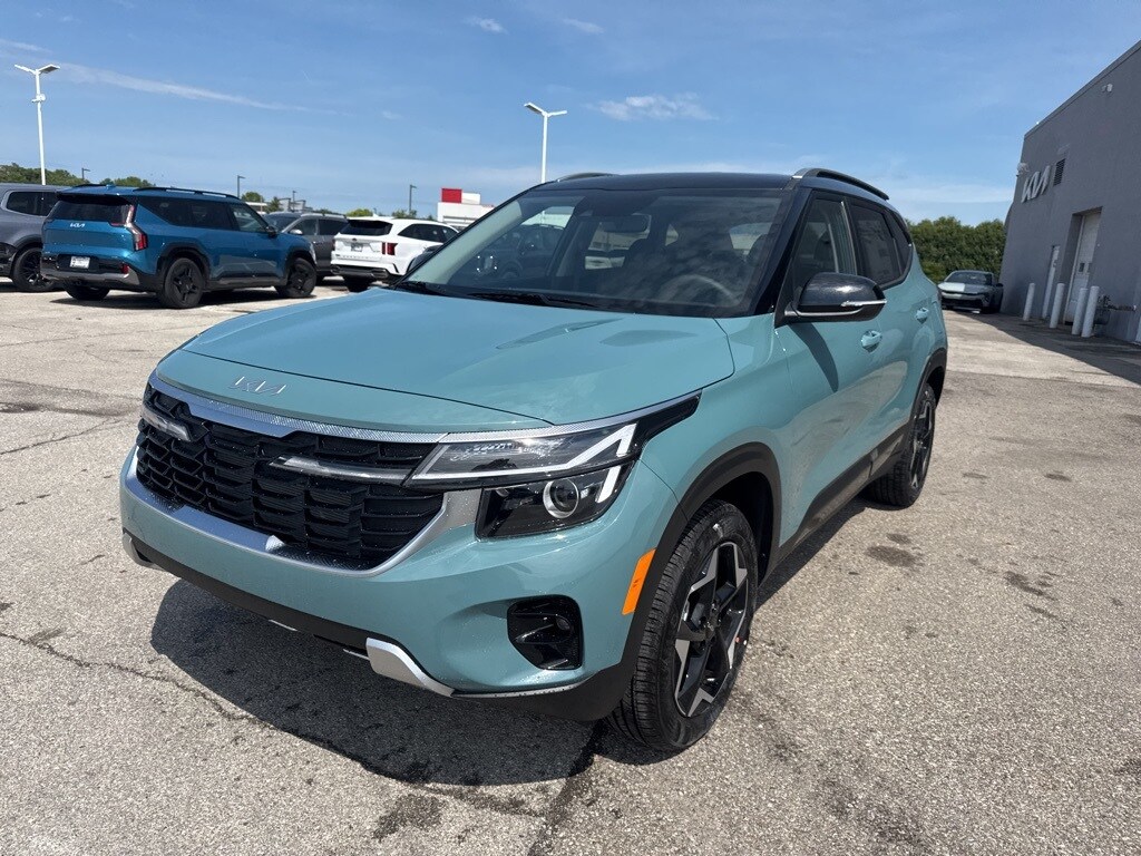 2026 Kia Seltos S photo 2