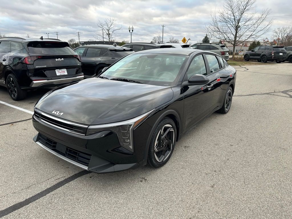 New 2025 Kia K4 EX Sedan