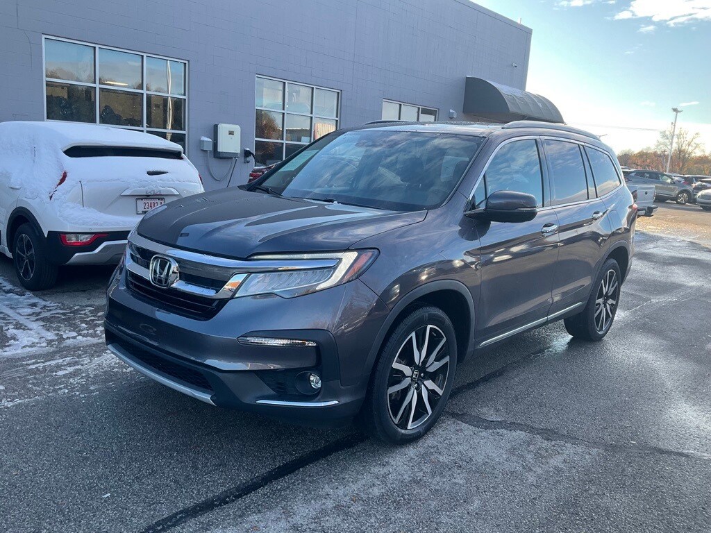 2022 Honda Pilot Touring photo 2