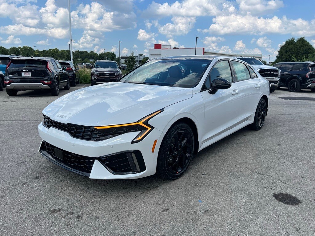 2026 Kia K5 GT-Line photo 3