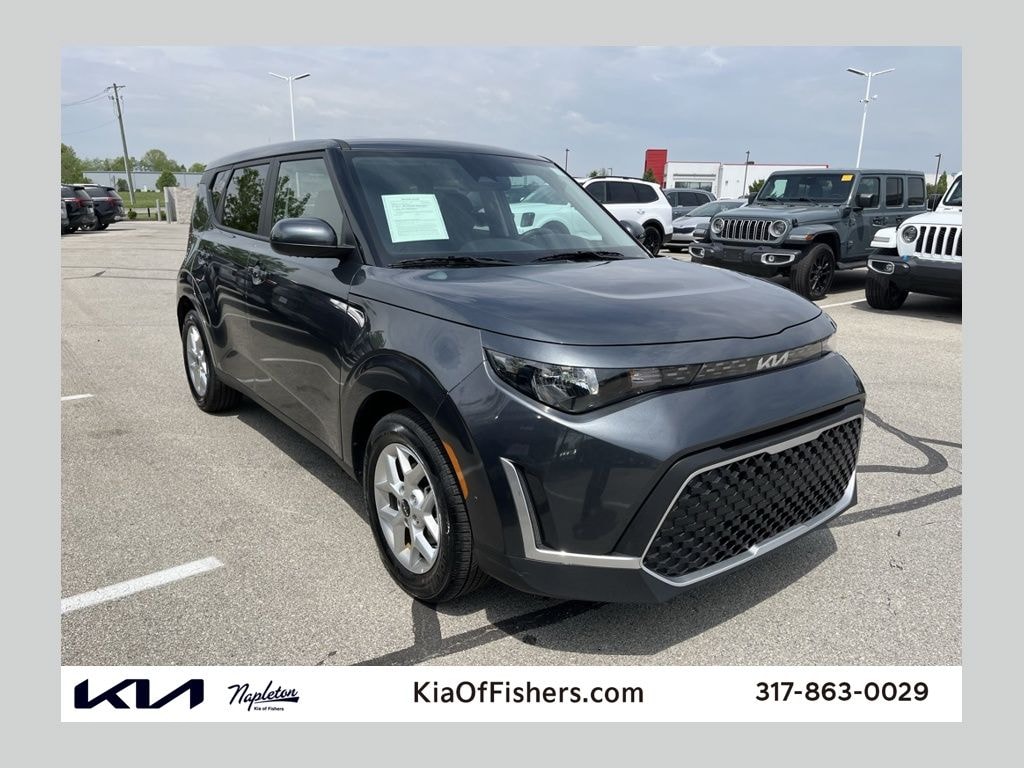 Used 2025 Kia Soul LX Hatchback