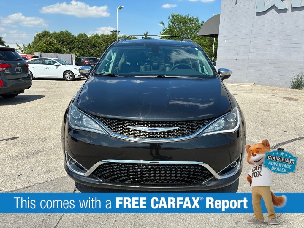 Used 2019 Chrysler Pacifica Limited Minivan/Van
