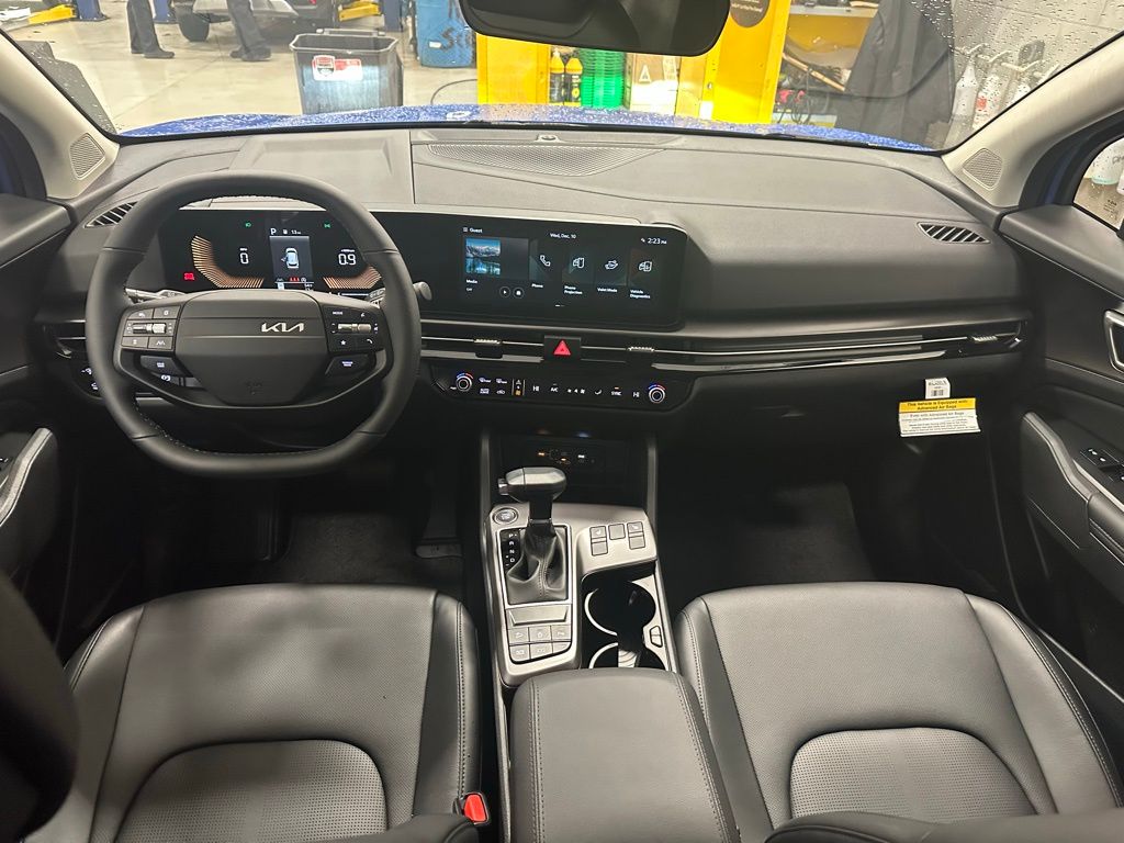 2026 Kia Sportage EX - Photo 17