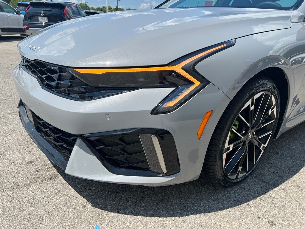 2026 Kia K5 GT photo 4