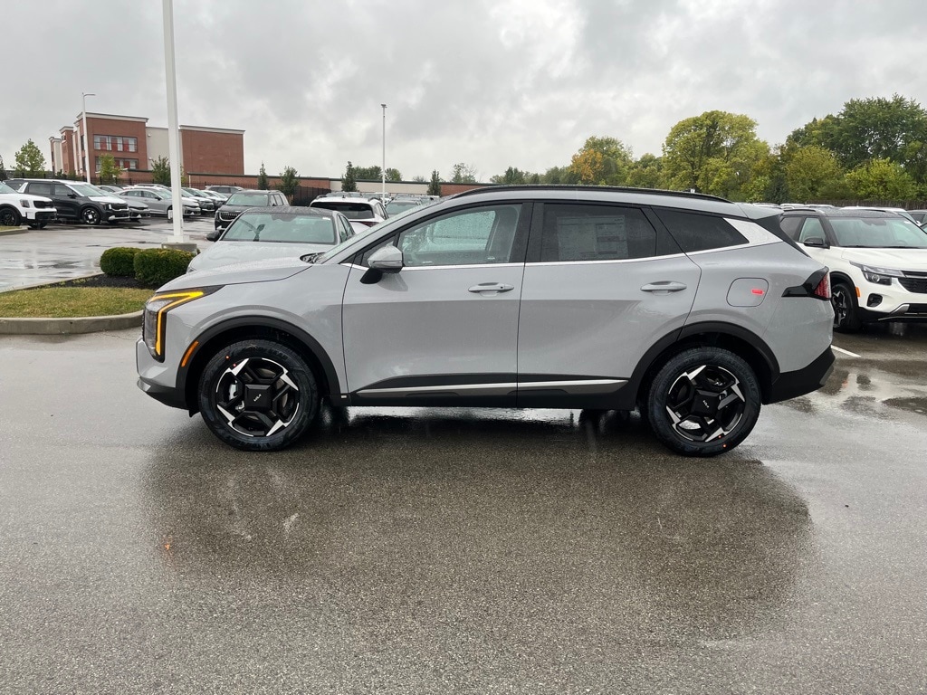 New 2026 Kia Sportage Hybrid EX SUV