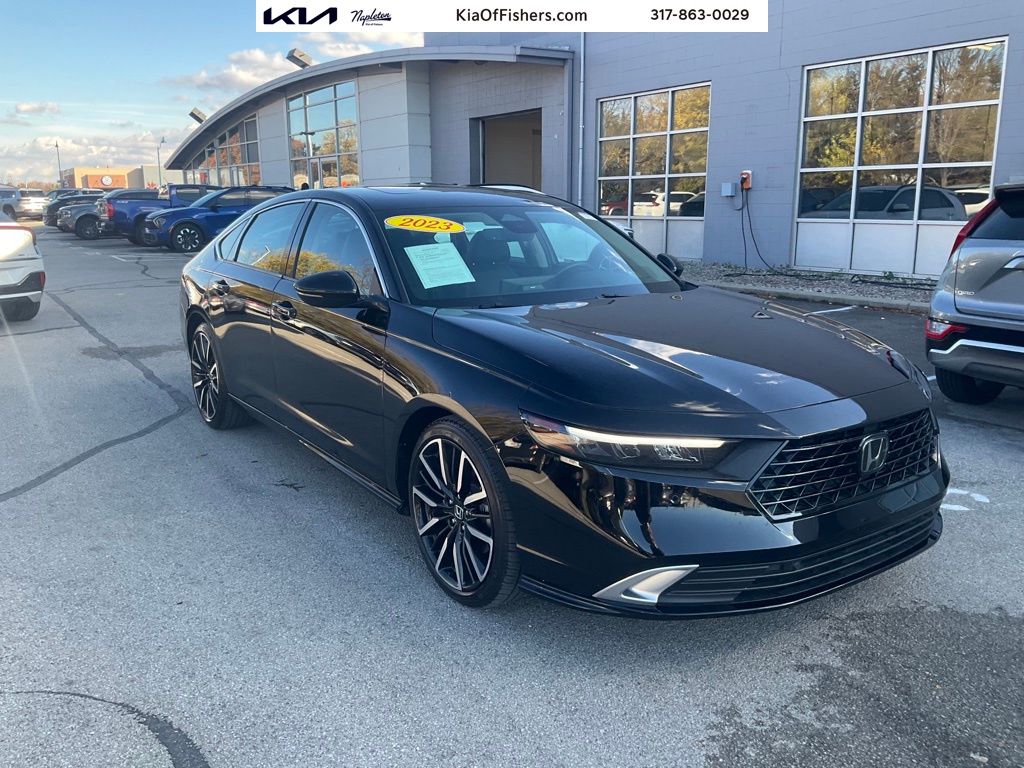 2023 Honda Accord Hybrid Touring's photo