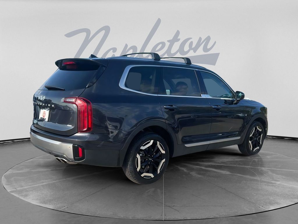 2025 Kia Telluride S - Photo 8