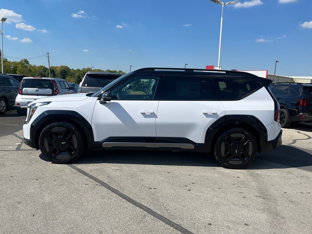2026 Kia EV9 GT-Line photo 4